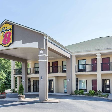 Super 8 by Wyndham Petersburg Motel Bagian luar foto