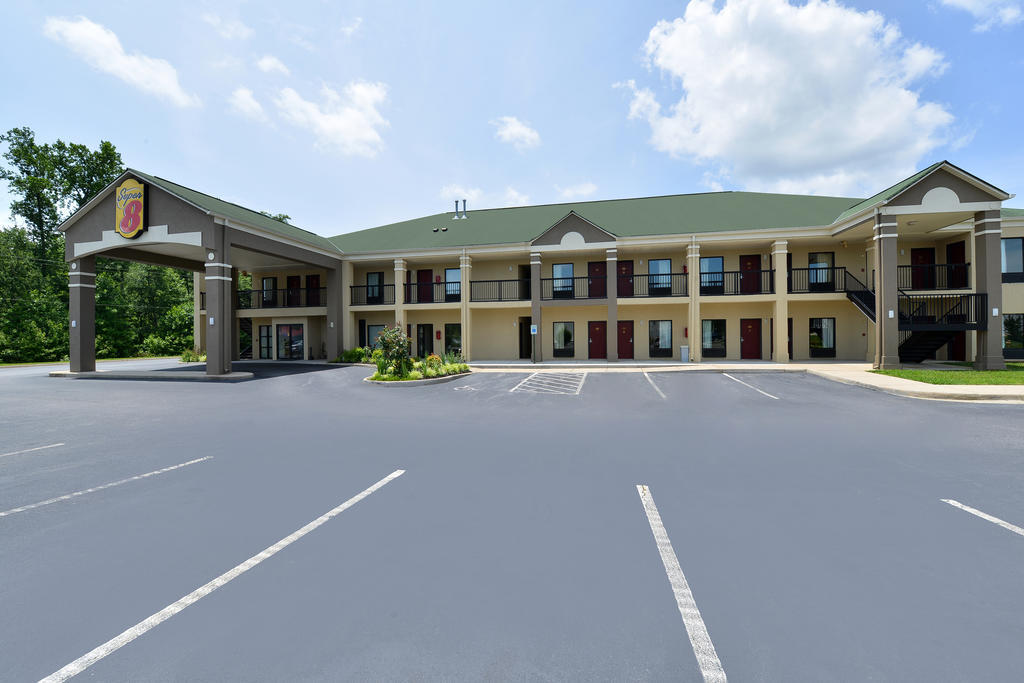 Super 8 by Wyndham Petersburg Motel Bagian luar foto